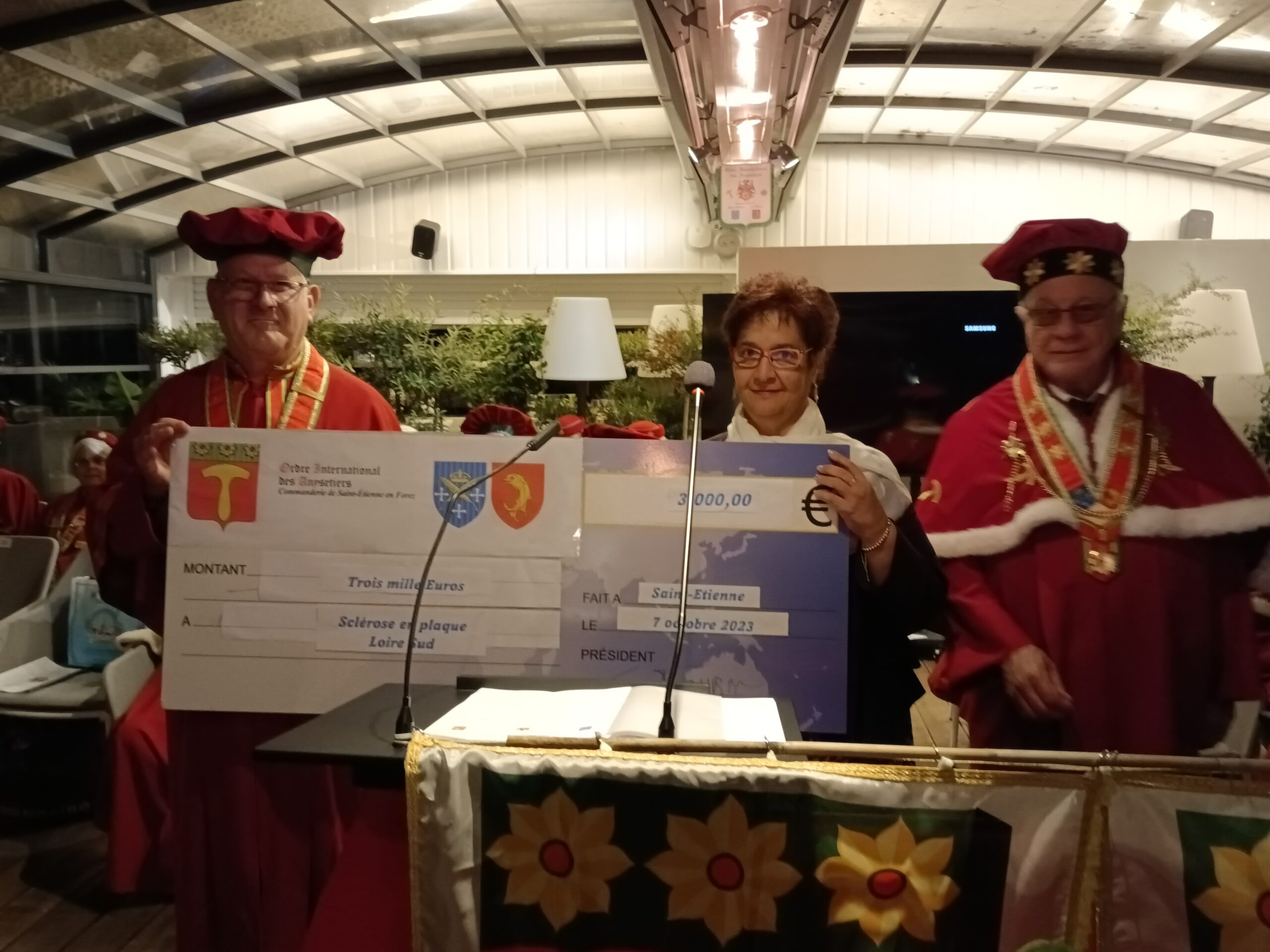 Remise d’un don de 3.000 euros à l’association “Les Sclérosés en Plaques Loire-Sud”