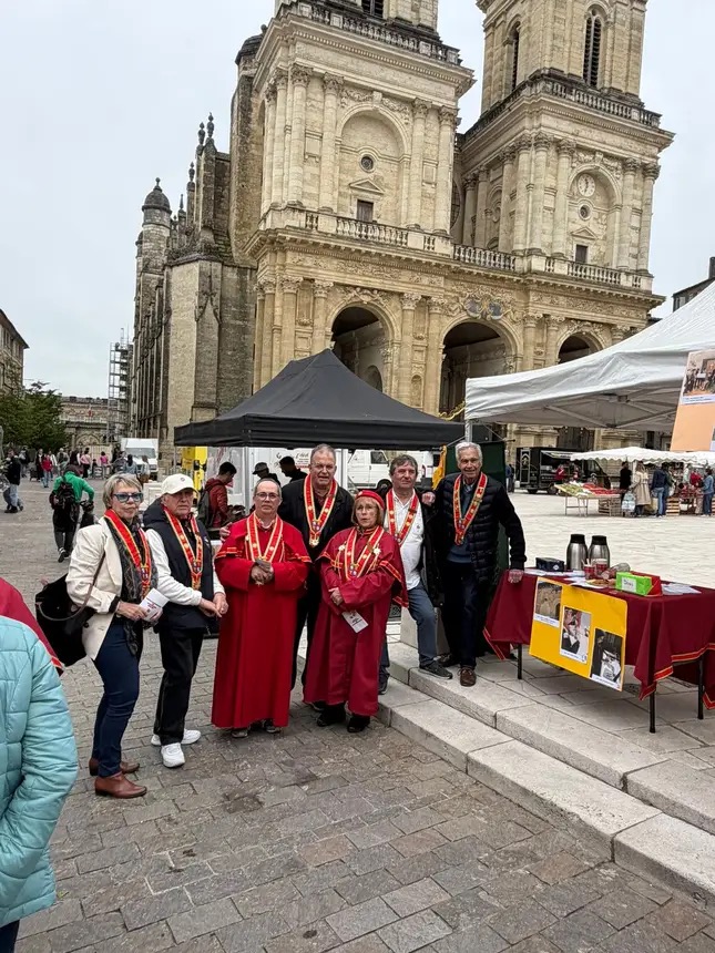 LES ANYSETIERS SUR LE MARCHE D’AUCH